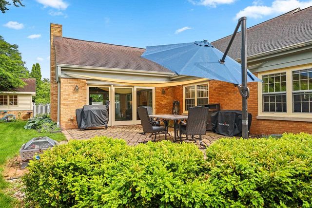 356 WARREN COURT, Green Bay, WI 54301