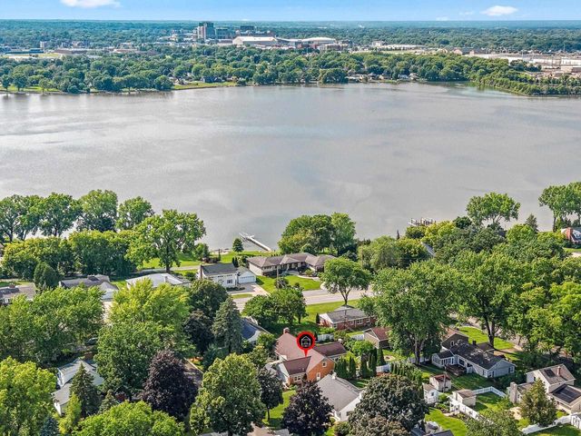 356 WARREN COURT, Green Bay, WI 54301