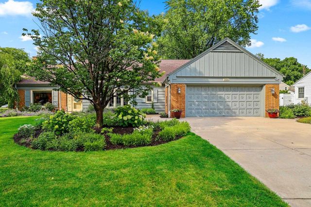 356 WARREN COURT, Green Bay, WI 54301