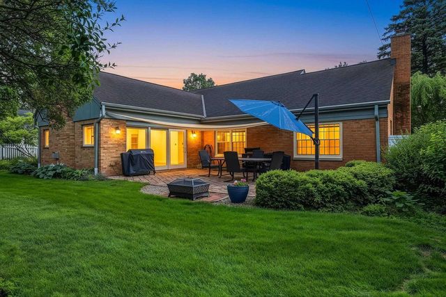 356 WARREN COURT, Green Bay, WI 54301