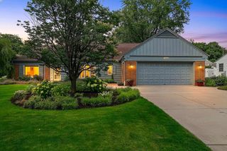 356 WARREN COURT, Green Bay, WI 54301