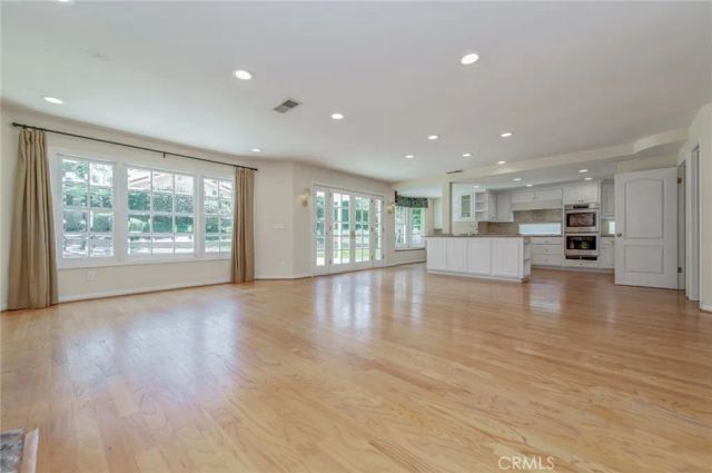 20 Redonda, Irvine, CA 92620
