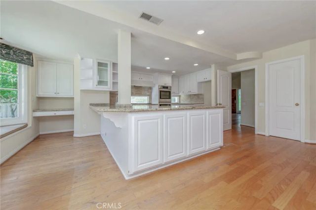 20 Redonda, Irvine, CA 92620