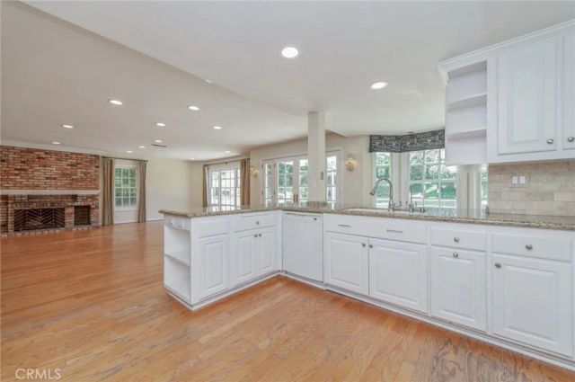 20 Redonda, Irvine, CA 92620