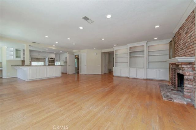 20 Redonda, Irvine, CA 92620