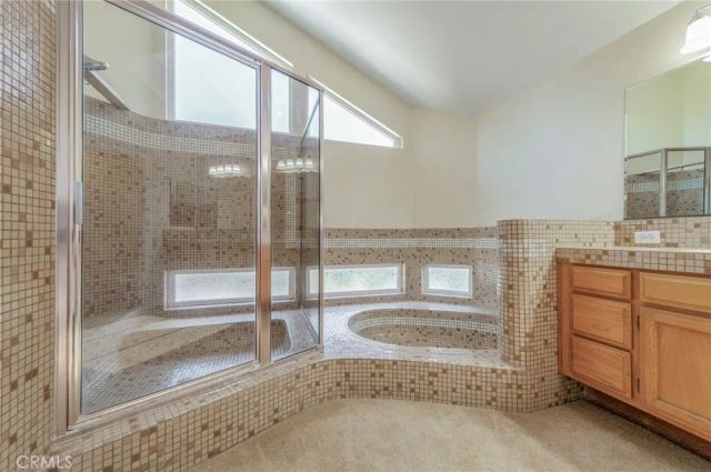 20 Redonda, Irvine, CA 92620
