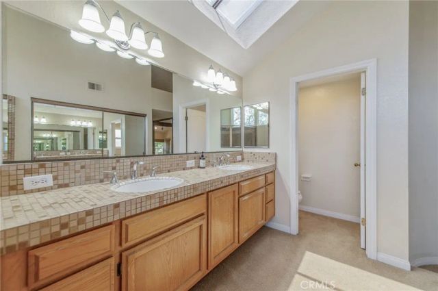 20 Redonda, Irvine, CA 92620