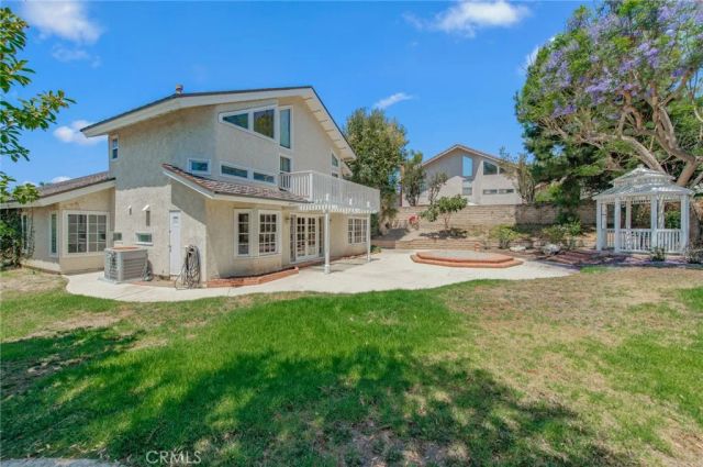 20 Redonda, Irvine, CA 92620