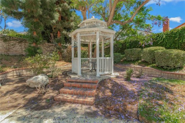 20 Redonda, Irvine, CA 92620