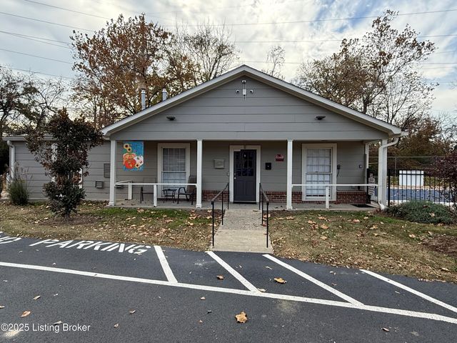 3 Dupont Way, Louisville, KY 40207