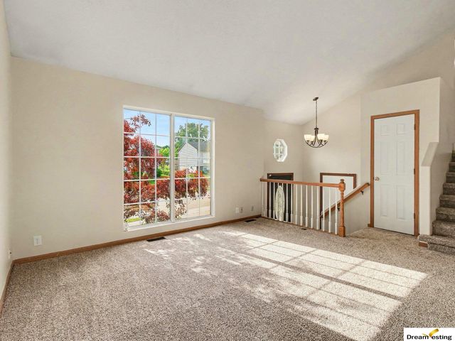 11003 S 17th Street, Bellevue, NE 68123
