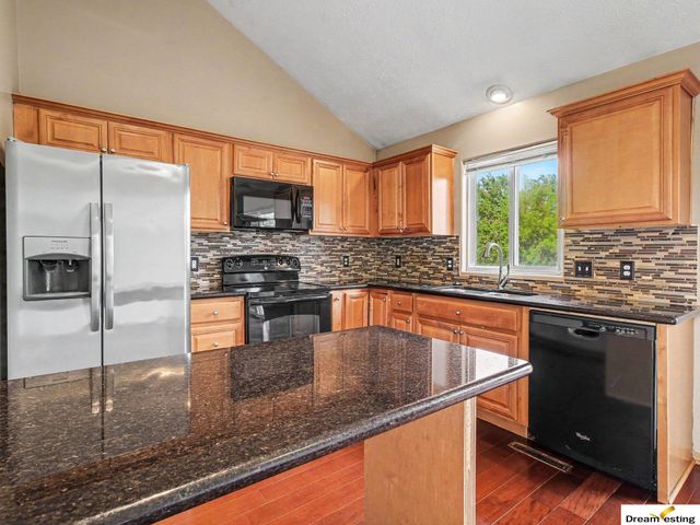 11003 S 17th Street, Bellevue, NE 68123