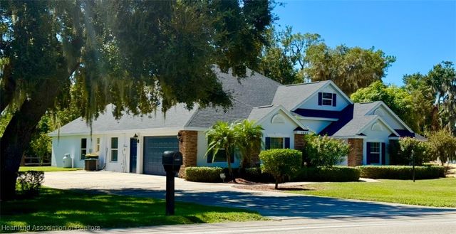 1022 Lake June Road, Lake Placid, FL 33852
