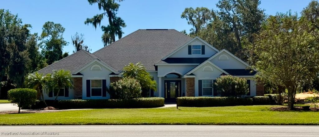 1022 Lake June Road, Lake Placid, FL 33852