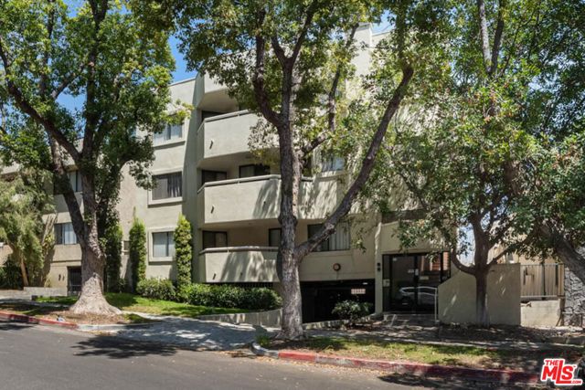 554 E San Jose Avenue 203, Burbank, CA 91501
