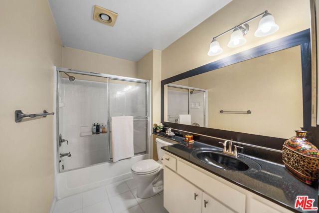 554 E San Jose Avenue 203, Burbank, CA 91501