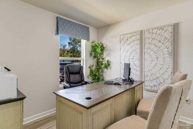 6473 Firefly Dr, Milton, FL 32583