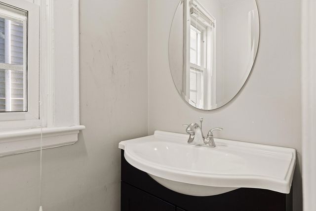 58 Winchester St, Medford, MA 02155