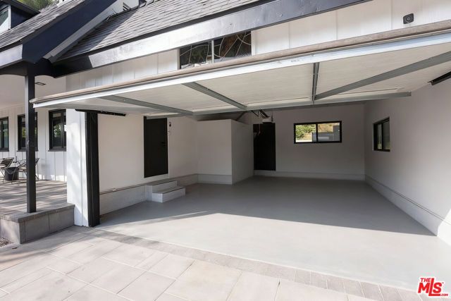 6427 Tahoe Drive, Los Angeles, CA 90068