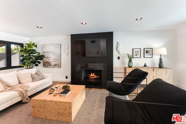 6427 Tahoe Drive, Los Angeles, CA 90068