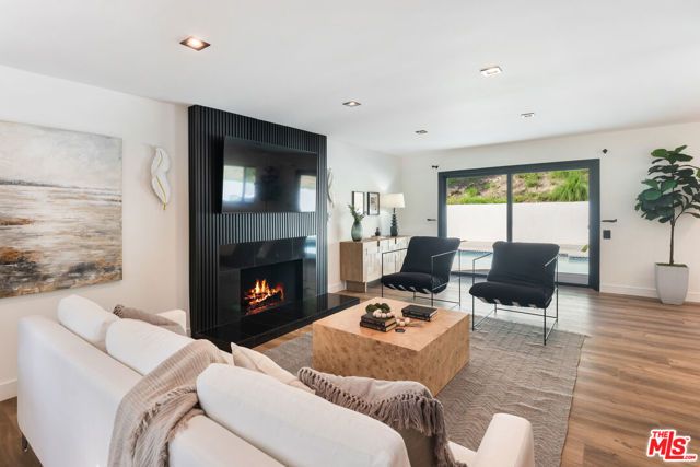 6427 Tahoe Drive, Los Angeles, CA 90068