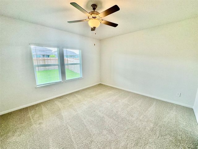 741 Sue Peaks LOOP, Dripping Springs, TX 78620