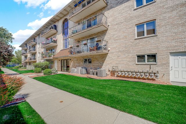 6264 S Gullikson Road 4A, Chicago, IL 60638