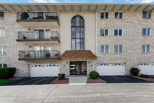 6264 S Gullikson Road 4A, Chicago, IL 60638