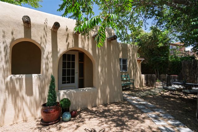 621 W San Francisco, Santa Fe, NM 87501