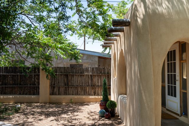 621 W San Francisco, Santa Fe, NM 87501