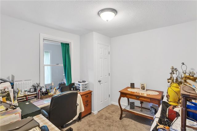31 Penn, Manor, PA 15665