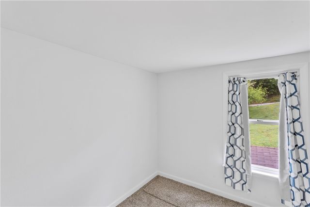 31 Penn, Manor, PA 15665