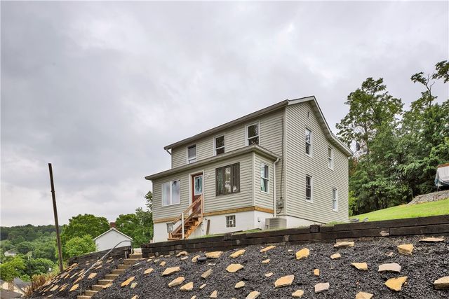 31 Penn, Manor, PA 15665