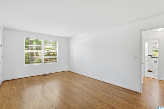 117 Memory Ct Apt B, Mountain Brook, AL 35213