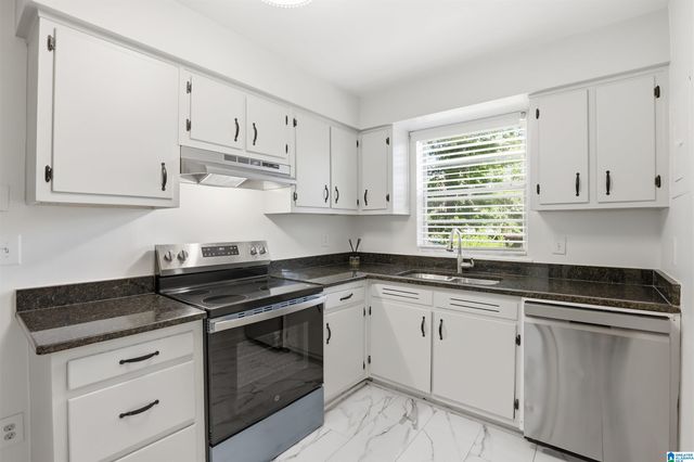 117 Memory Ct Apt B, Mountain Brook, AL 35213