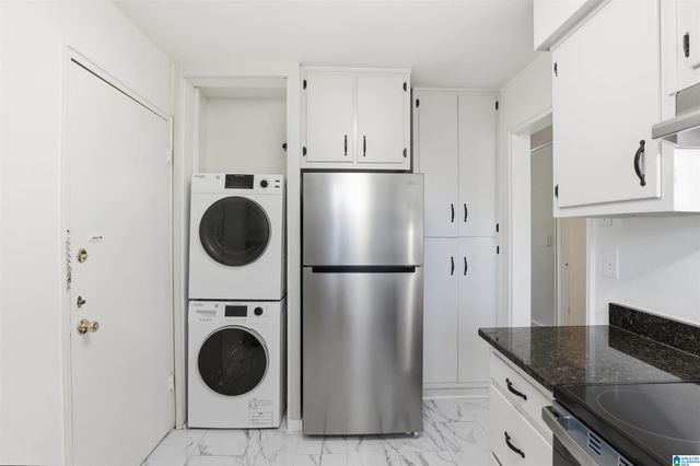 117 Memory Ct Apt B, Mountain Brook, AL 35213