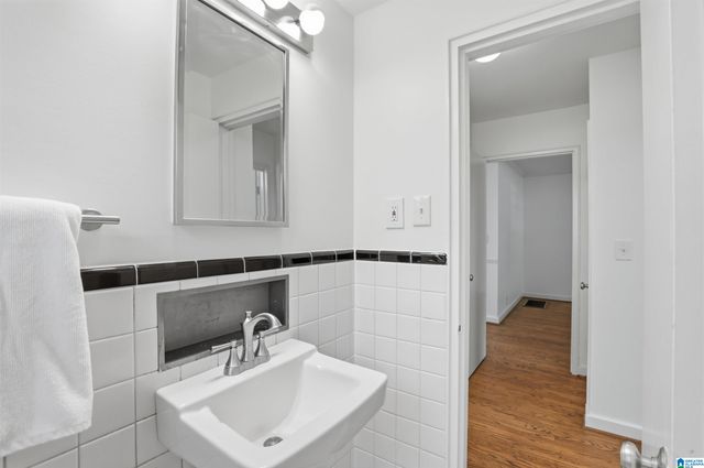 117 Memory Ct Apt B, Mountain Brook, AL 35213