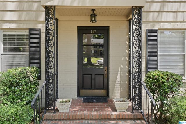 117 Memory Ct Apt B, Mountain Brook, AL 35213