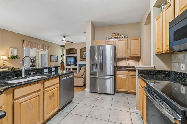 2901 RED COAT CIRCLE, Brandon, FL 33511