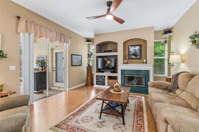 2901 RED COAT CIRCLE, Brandon, FL 33511