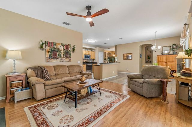 2901 RED COAT CIRCLE, Brandon, FL 33511