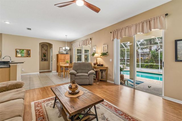 2901 RED COAT CIRCLE, Brandon, FL 33511