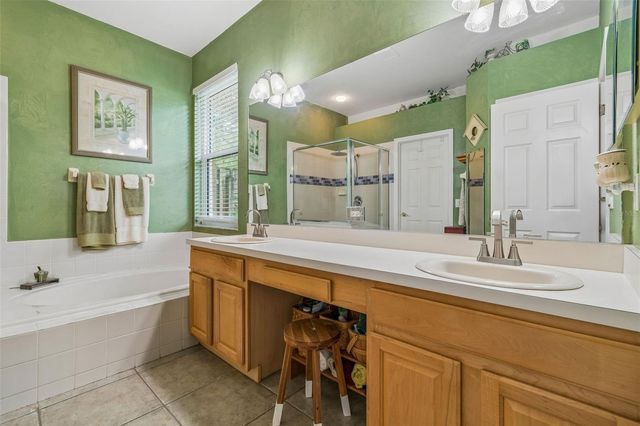 2901 RED COAT CIRCLE, Brandon, FL 33511