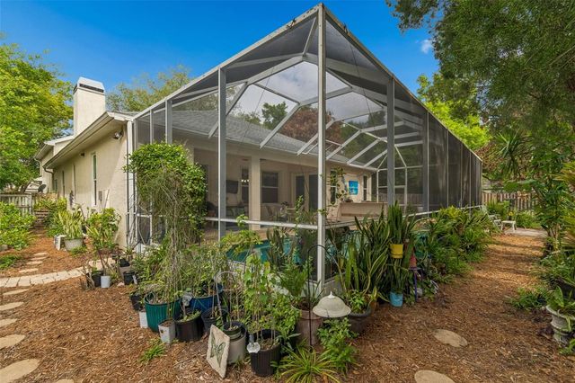 2901 RED COAT CIRCLE, Brandon, FL 33511