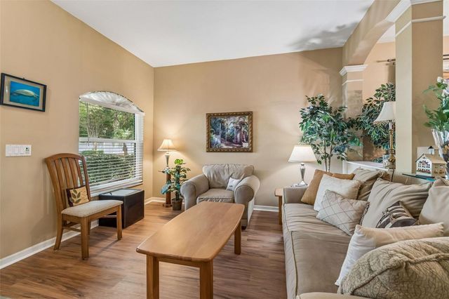 2901 RED COAT CIRCLE, Brandon, FL 33511