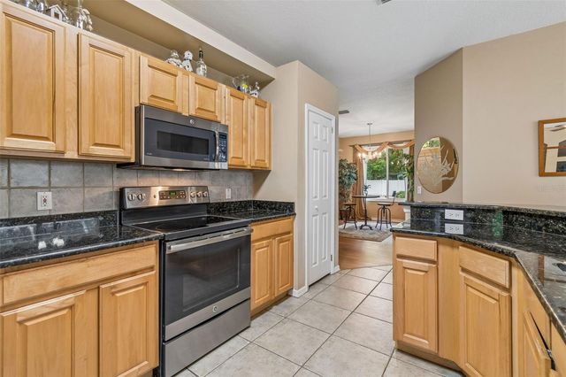 2901 RED COAT CIRCLE, Brandon, FL 33511