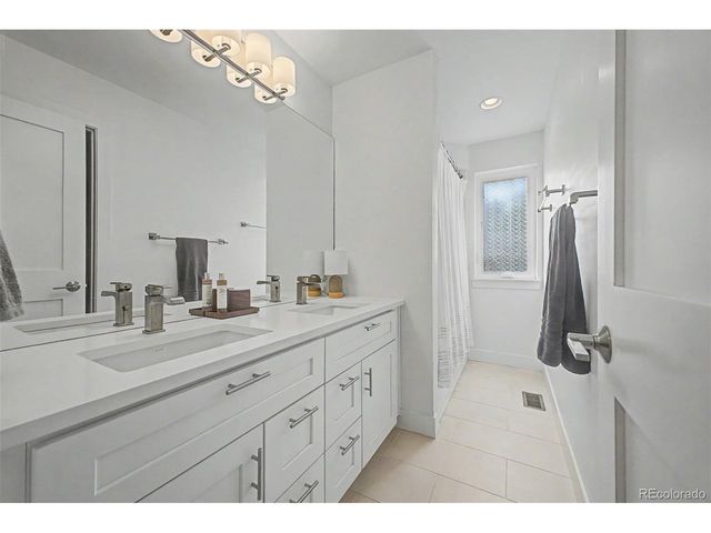 4566 W 39th Ave, Denver, CO 80212