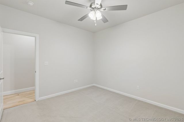 5915 E 127th Place S, Tulsa, OK 74008