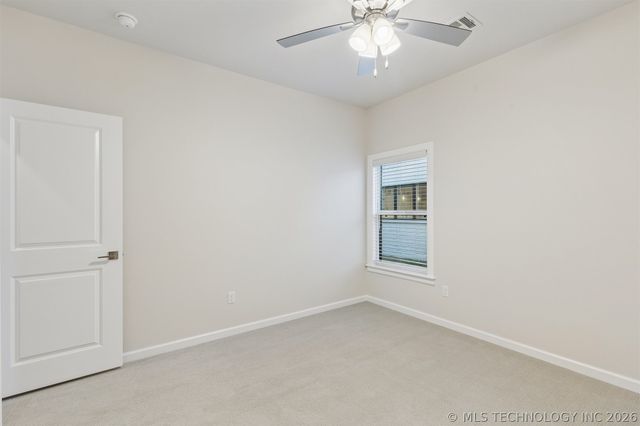 5915 E 127th Place S, Tulsa, OK 74008