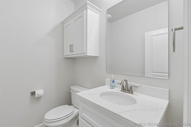 5915 E 127th Place S, Tulsa, OK 74008